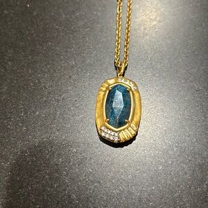 KENDRA SCOTT • Anna Vintage
Gold Long Pendant Necklace